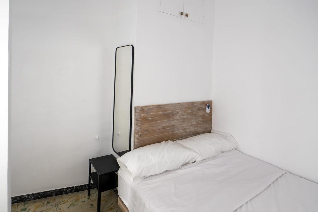 L'Hostalet Guesthouse Pineda de Mar Esterno foto